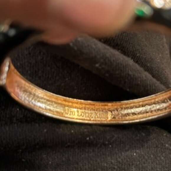 BLK/RED/Gold Flower Bangle- Jiu Long Xing - Picture 3 of 4